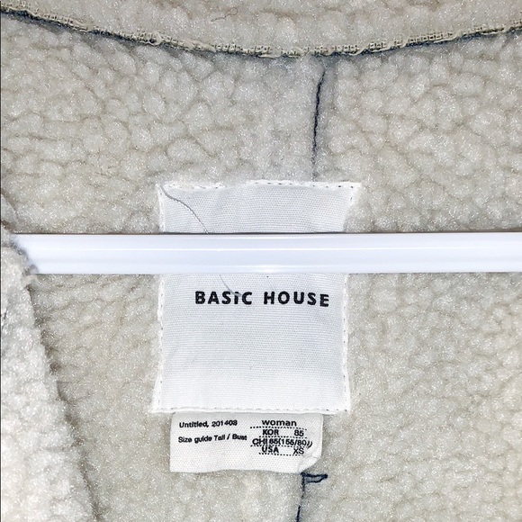 🔥SALE - NWOT Basic House Long Sherpa Denim Jacket - Picture 2 of 5